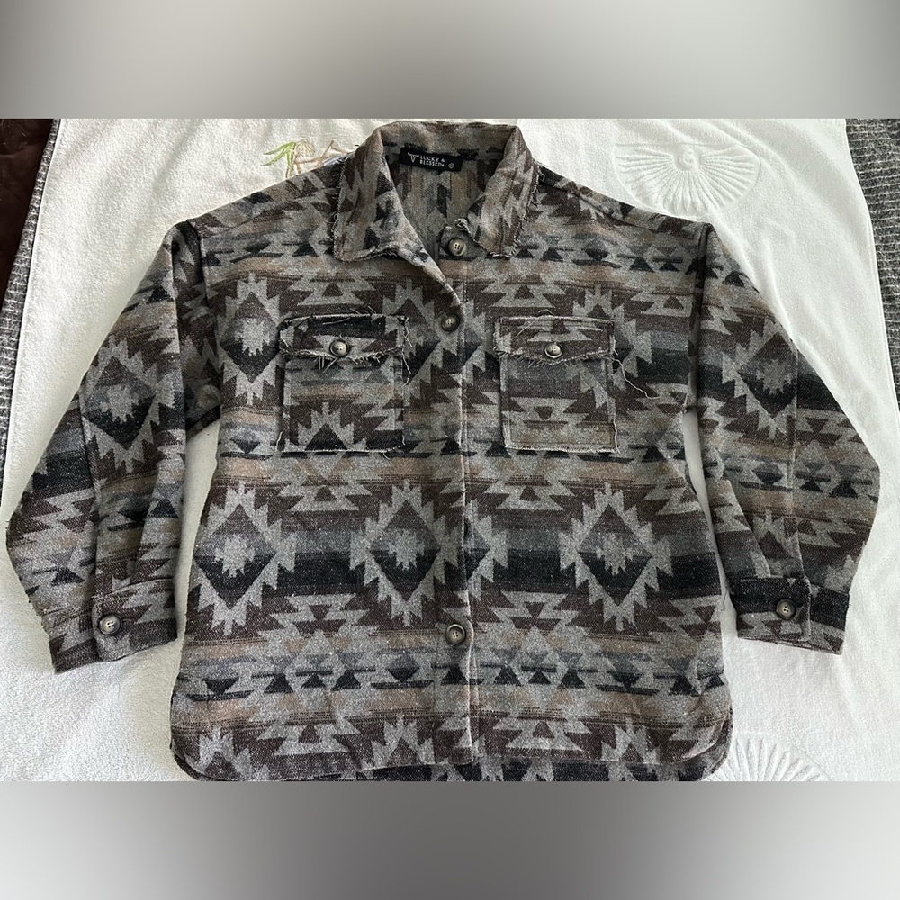 Lucky and Blessed Womens Distressed Aztec Print Shacket - Size Medium